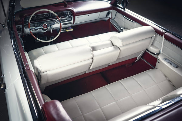 Exklusive Oldtimer-Erlebnisse – Classic Cars mit Chauffeur mieten