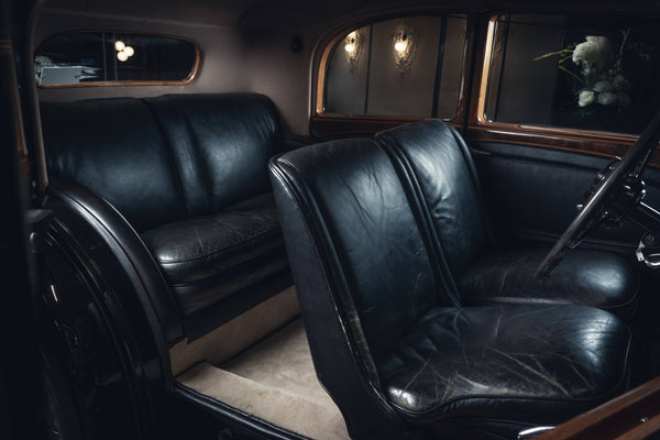 Exklusive Oldtimer-Erlebnisse – Classic Cars mit Chauffeur mieten